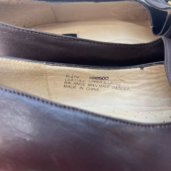 Solos Brown Leather Slip on Ladies Loafers Gold Buckle Size 8.5N - Picture 7 of 9